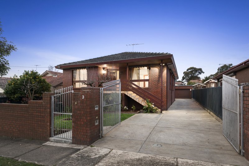 3 Hamilton Street, Kew East VIC 3102