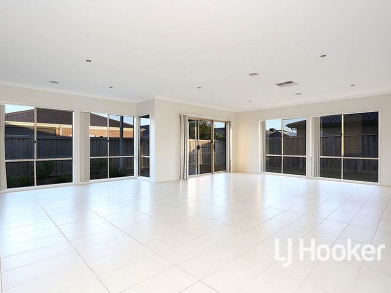 Photo - 3 Hamilton Street, Point Cook VIC 3030 - Image 4