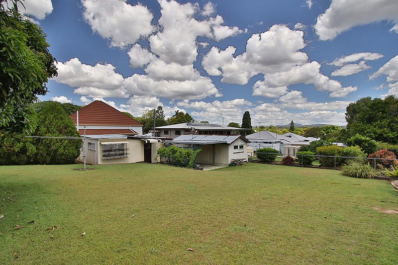 Photo - 3 Hargreaves Street, Eastern Heights QLD 4305 - Image 20