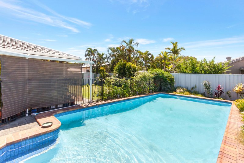 Photo - 3 Harrier Drive, Burleigh Waters QLD 4220 - Image 7