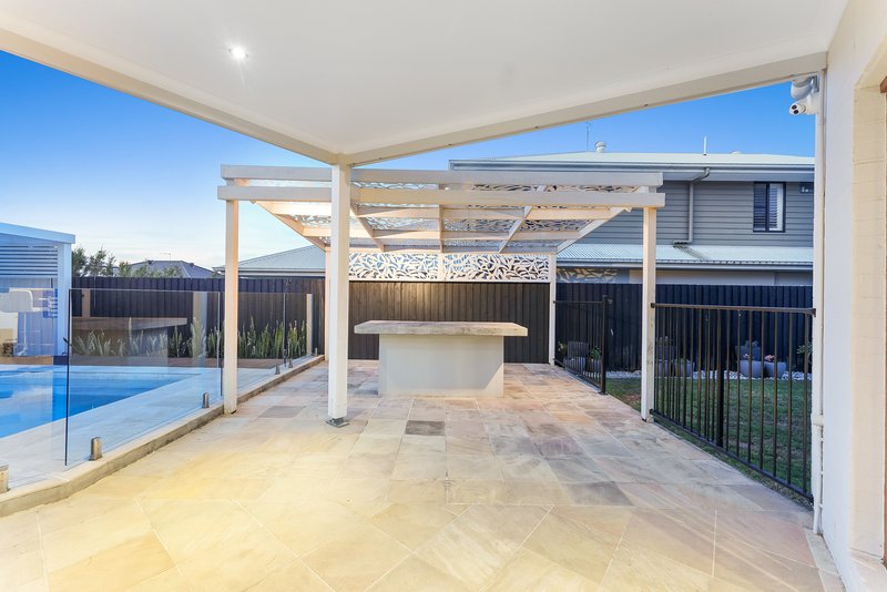 Photo - 3 Harrison Street, North Lakes QLD 4509 - Image 15