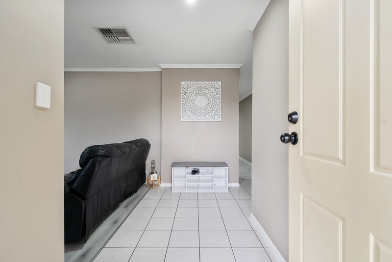 Photo - 3 Hartland Avenue, Christie Downs SA 5164 - Image 3