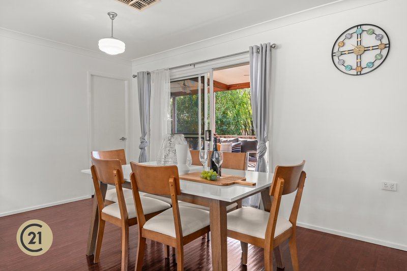 Photo - 3 Hartree Place, Cherrybrook NSW 2126 - Image 5