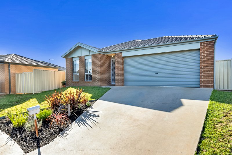 Photo - 3 Harvard Court, Mildura VIC 3500 - Image 2