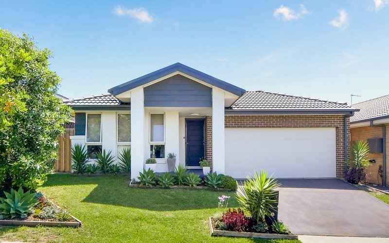 3 Hassall Way, Glenmore Park NSW 2745