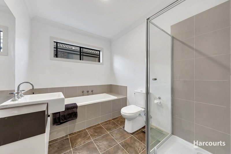 Photo - 3 Hatfield Cove, Derrimut VIC 3026 - Image 12