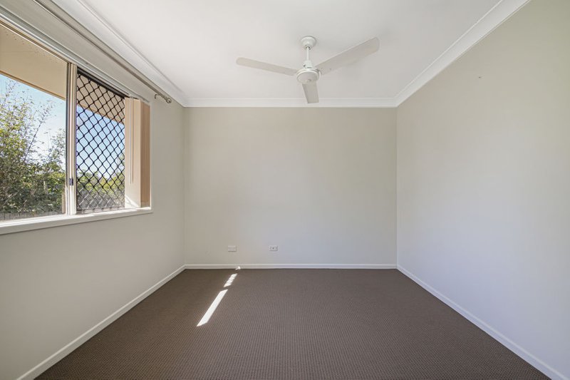 Photo - 3 Hatia Grove, Ferny Grove QLD 4055 - Image 6