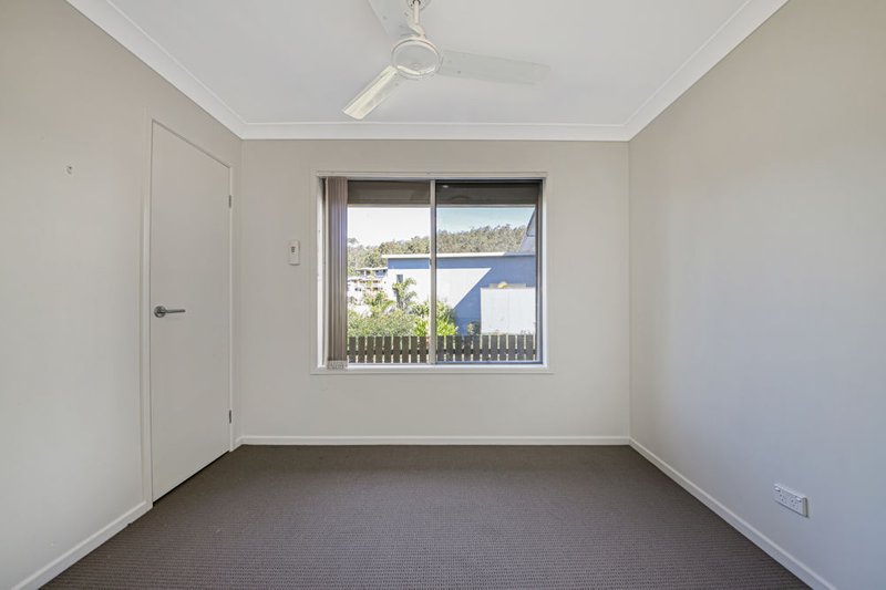 Photo - 3 Hatia Grove, Ferny Grove QLD 4055 - Image 8