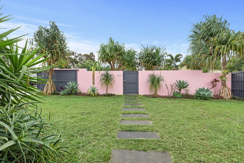 Photo - 3 Hawley Court, Sunrise Beach QLD 4567 - Image 9