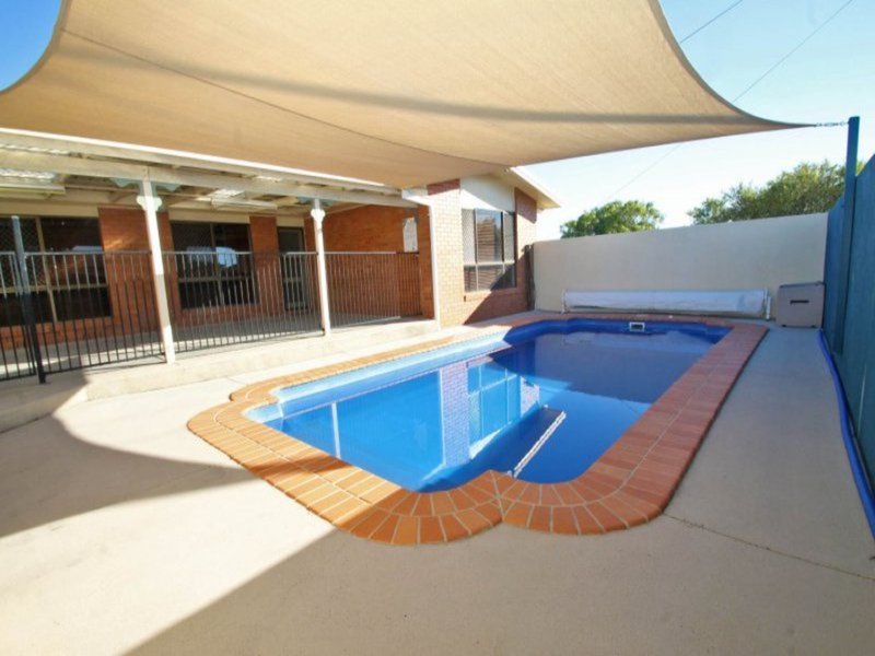 Photo - 3 Hawthorne Street, West Gladstone QLD 4680 - Image 12