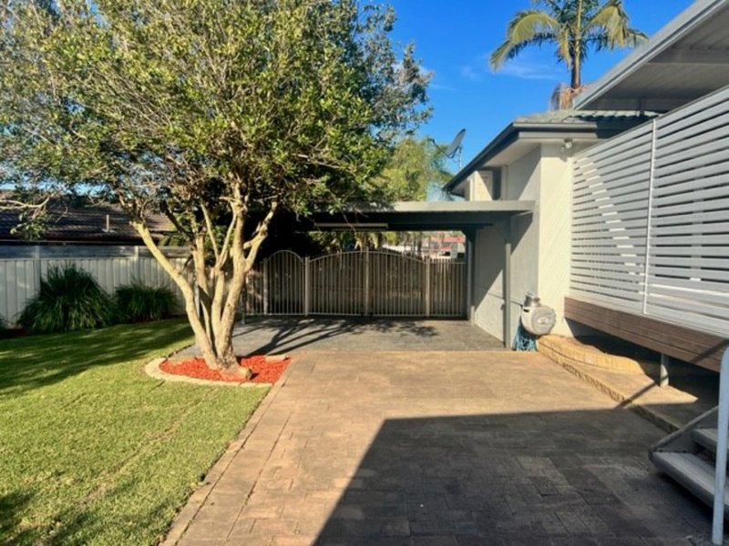 Photo - 3 Hay Close, St Clair NSW 2759 - Image 13