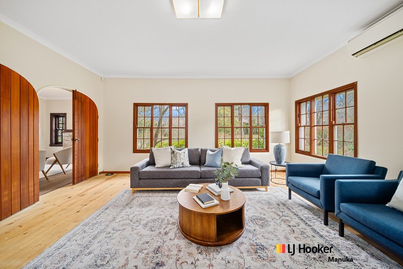 Photo - 3 Hayes Crescent, Griffith ACT 2603 - Image 4