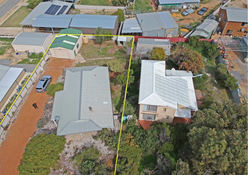 3 Heales Way, Green Head WA 6514