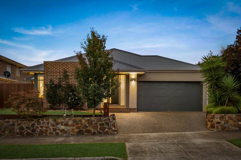3 Hedgevale Drive, Officer VIC 3809