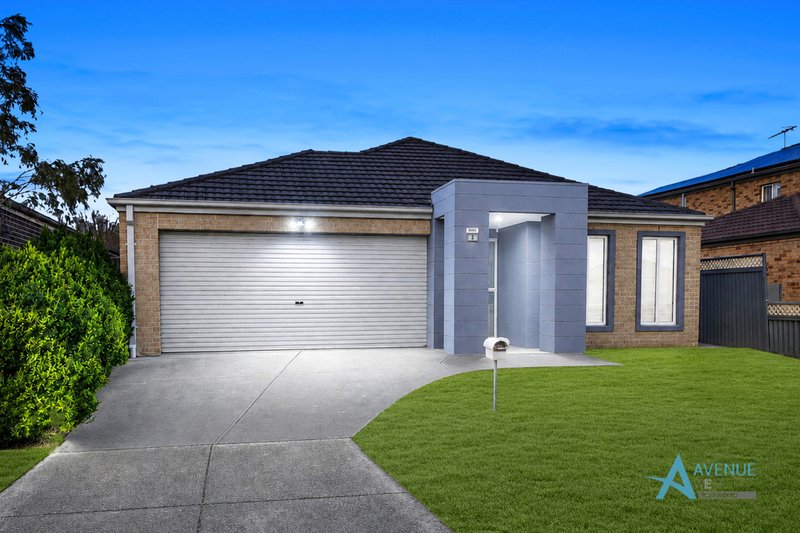 Photo - 3 Hele Close, Caroline Springs VIC 3023 - Image 25
