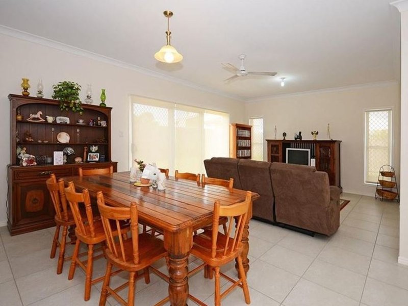 Photo - 3 Helm Street, Toogoom QLD 4655 - Image 3