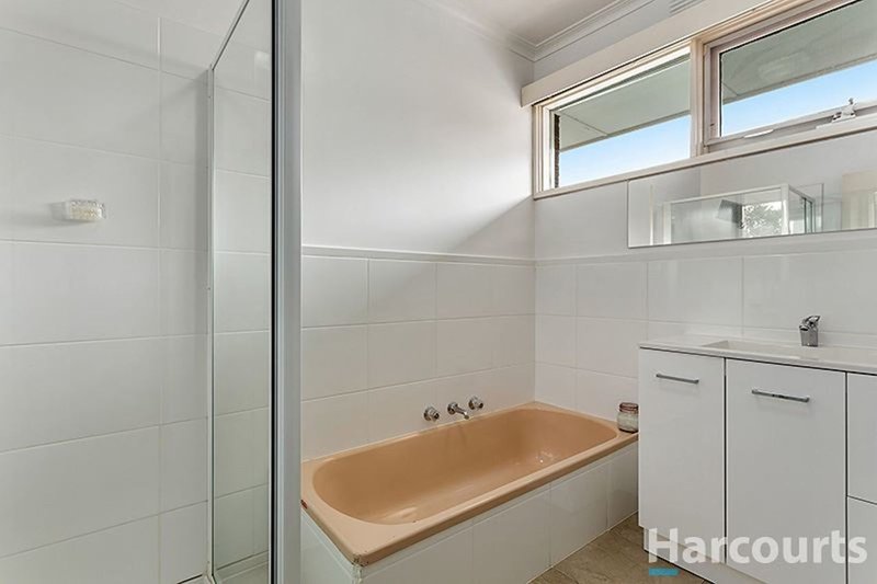 Photo - 3 Hend Street, Mount Waverley VIC 3149 - Image 8