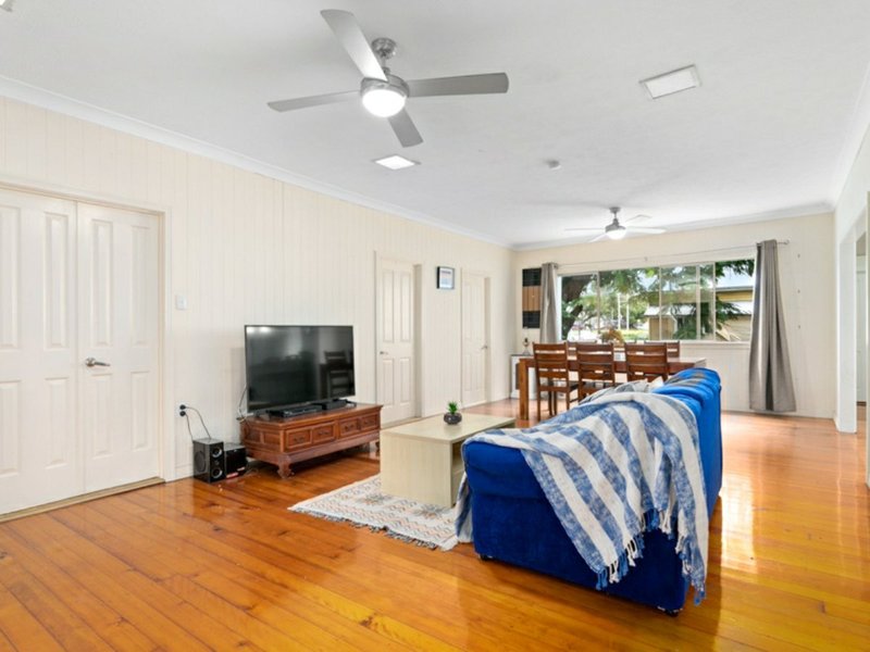 Photo - 3 Henderson Road, Burpengary QLD 4505 - Image 3