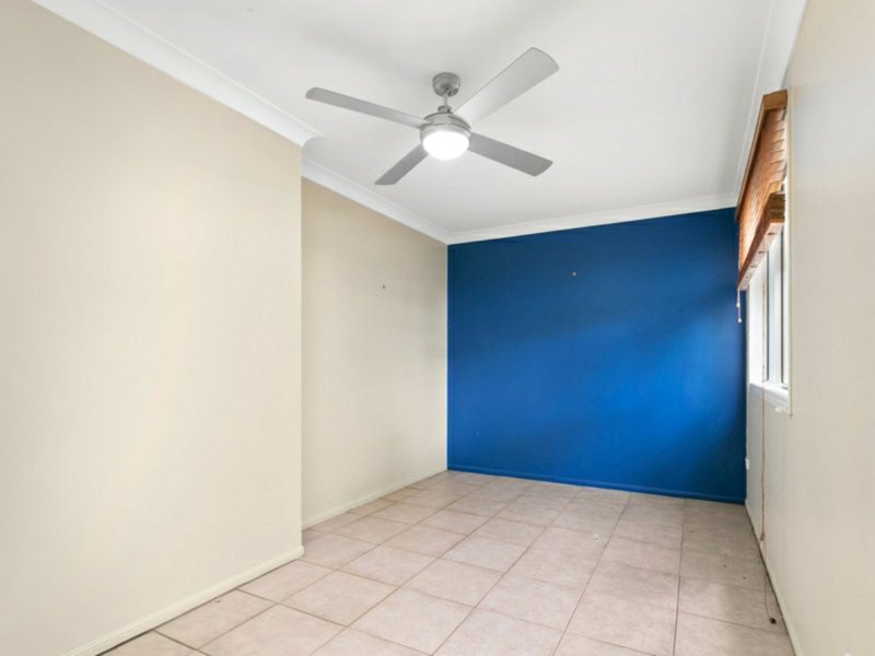 Photo - 3 Henderson Road, Burpengary QLD 4505 - Image 13