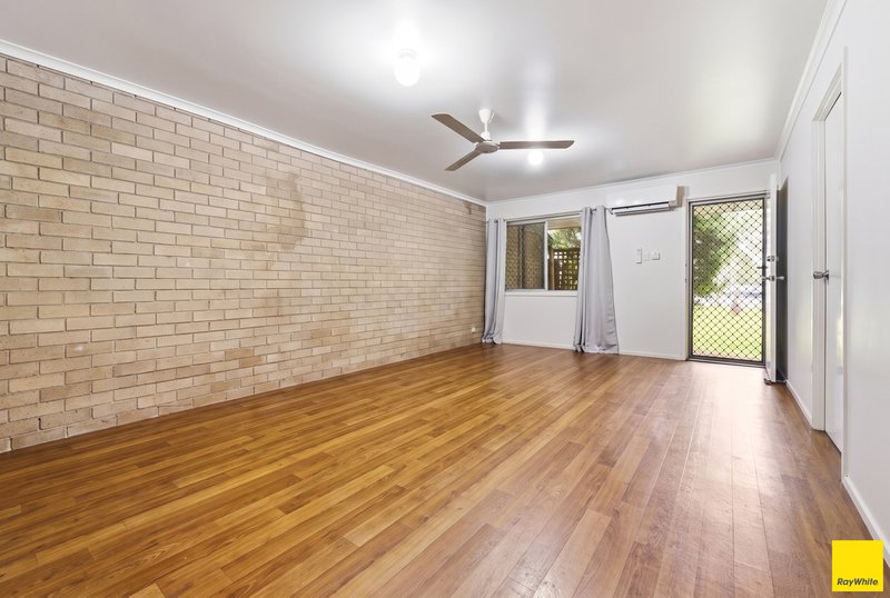 Photo - 3 Hepburn Street, White Rock QLD 4868 - Image 12
