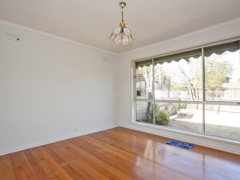 Photo - 3 Herbert Avenue, Hoppers Crossing VIC 3029 - Image 3