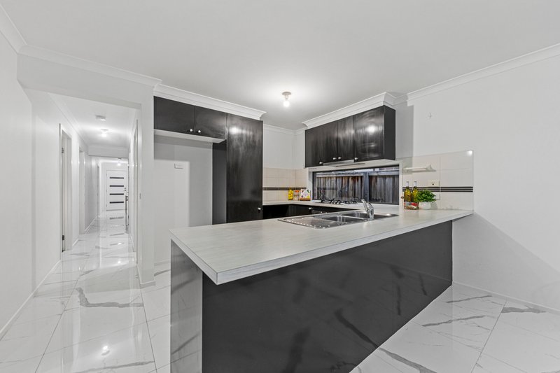 Photo - 3 Herbert Street, Pakenham VIC 3810 - Image 3