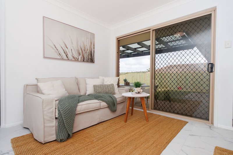 Photo - 3 Heron Crescent, Springfield QLD 4300 - Image 11