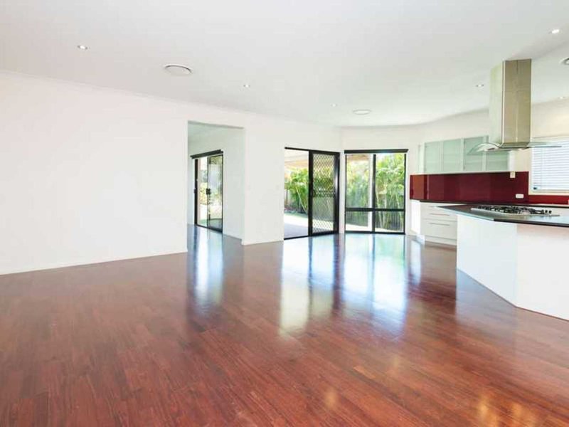 Photo - 3 Hewson Court, Mudgeeraba QLD 4213 - Image 3