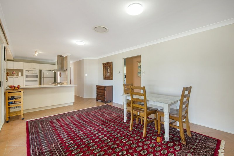 Photo - 3 Highland Crescent, Hamlyn Terrace NSW 2259 - Image 8