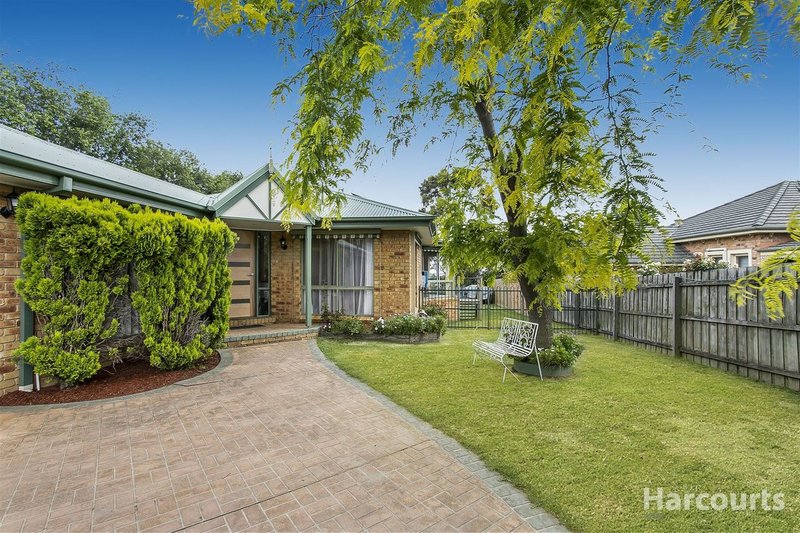 Photo - 3 Hilda Court, Berwick VIC 3806 - Image 1