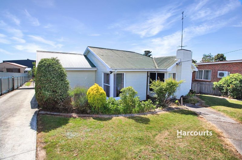 Photo - 3 Hillcrest Road, Devonport TAS 7310 - Image 1