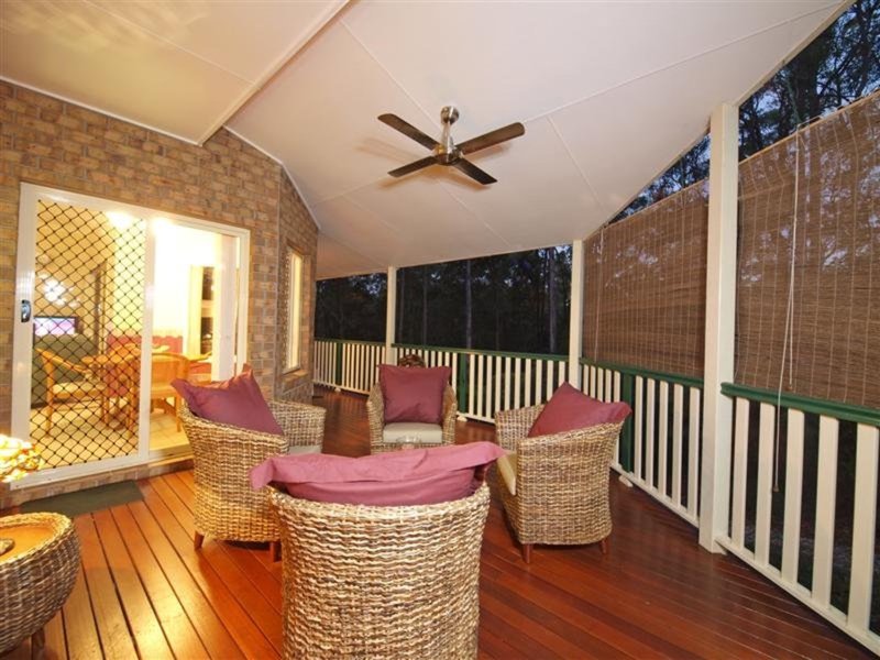 Photo - 3 Hillgrove Close, Eatons Hill QLD 4037 - Image 3