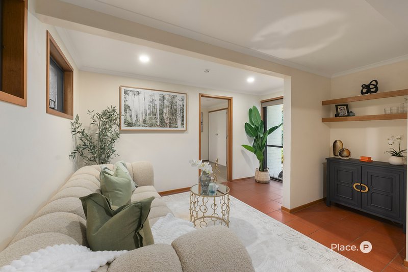 Photo - 3 Hillock Street, Coorparoo QLD 4151 - Image 10