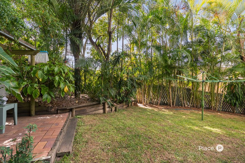 Photo - 3 Hillock Street, Coorparoo QLD 4151 - Image 18