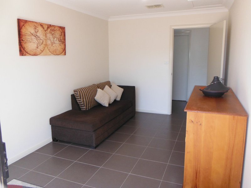 Photo - 3 Hilton Place, Coonabarabran NSW 2357 - Image 12