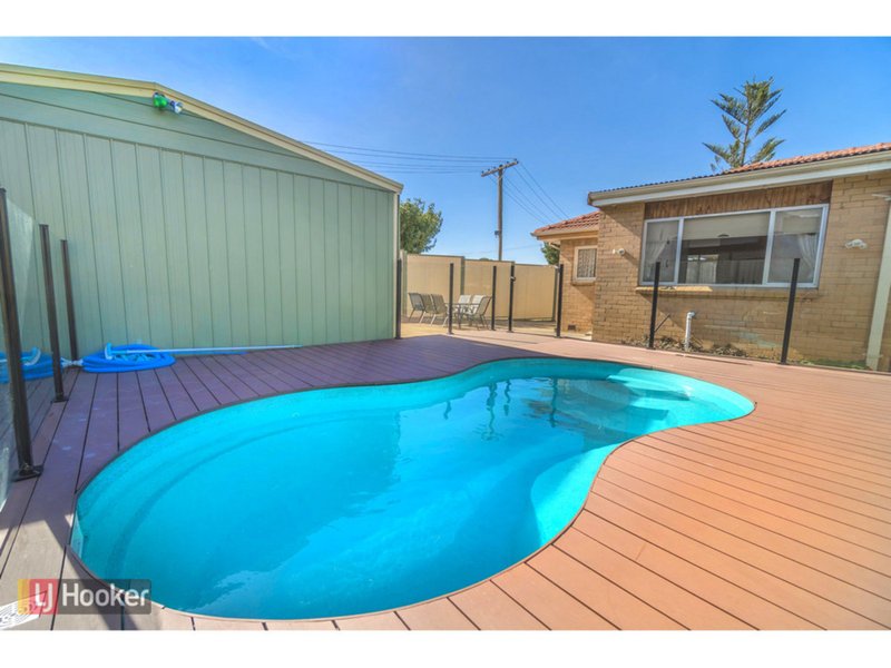 Photo - 3 Hilton Street, Craigieburn VIC 3064 - Image 12