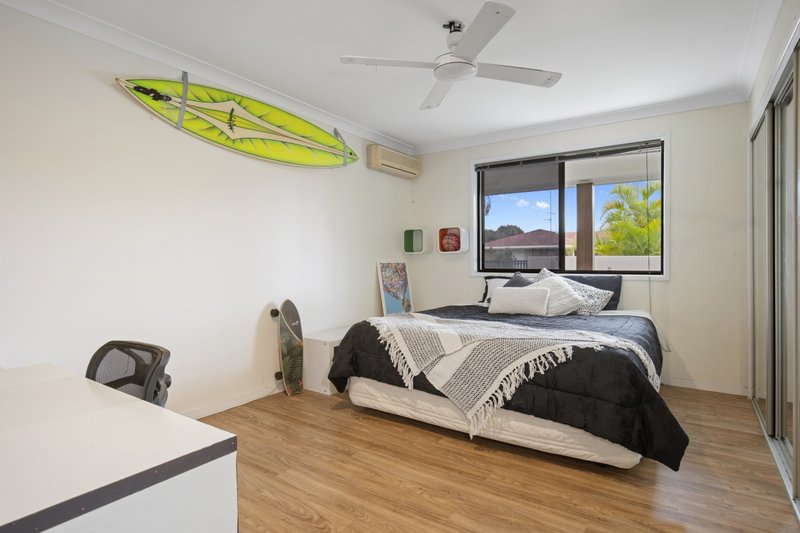 Photo - 3 Himalaya Street, Mermaid Waters QLD 4218 - Image 8