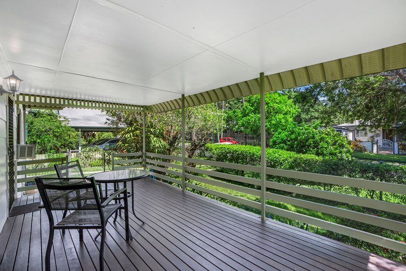 Photo - 3 Hodel Street, Whitfield QLD 4870 - Image 3