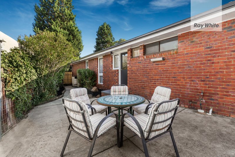 Photo - 3 Hogan Place, Mill Park VIC 3082 - Image 7