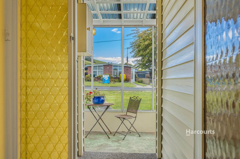 Photo - 3 Hogarth Road, Sulphur Creek TAS 7316 - Image 3