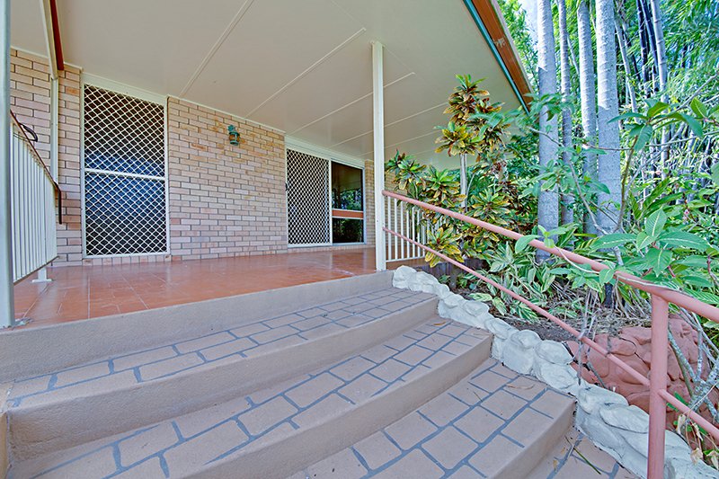 Photo - 3 Holt Street, Yeppoon QLD 4703 - Image 2