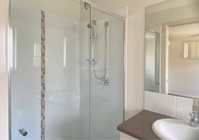 Photo - 3 Honeyeater Crescent, Moggill QLD 4070 - Image 7