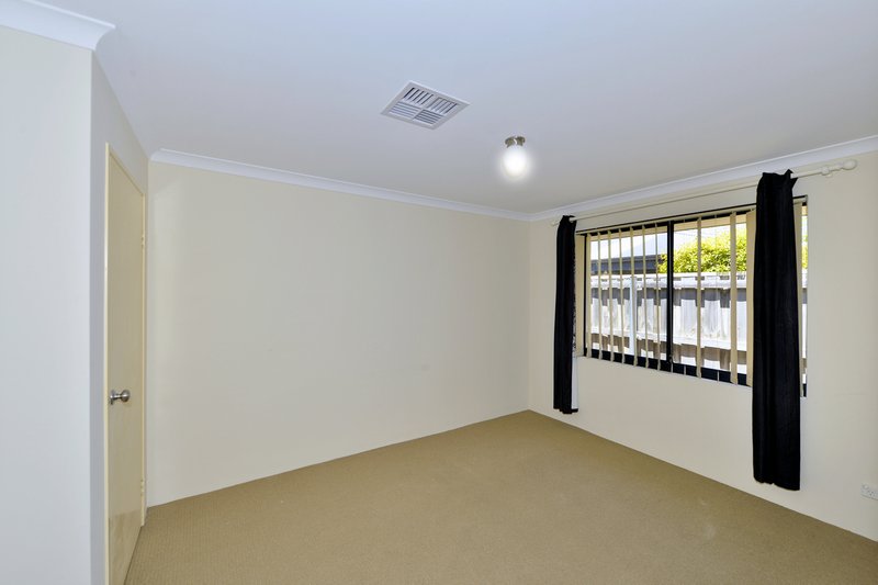 Photo - 3 Honeymyrtle Grange, Halls Head WA 6210 - Image 15