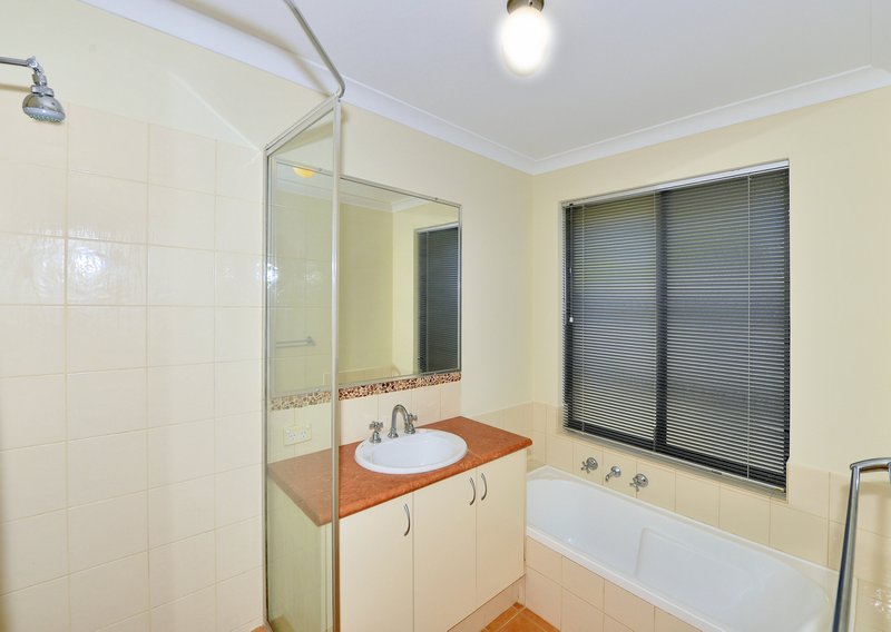 Photo - 3 Honeymyrtle Grange, Halls Head WA 6210 - Image 16