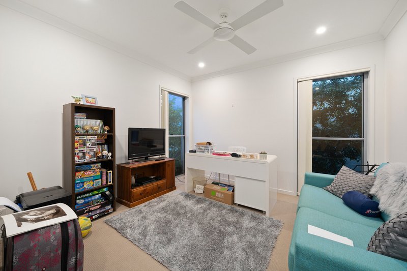 Photo - 3 Hoop Pine Circuit, Coomera QLD 4209 - Image 10