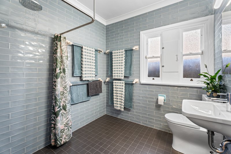Photo - 3 Hornseywood Avenue, Penrith NSW 2750 - Image 9