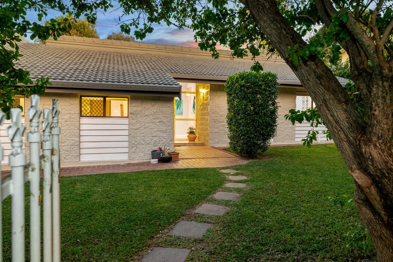 Photo - 3 Hovea Street, Everton Hills QLD 4053 - Image 3