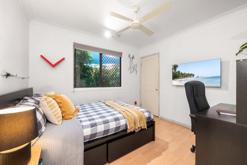 Photo - 3 Hovea Street, Everton Hills QLD 4053 - Image 10