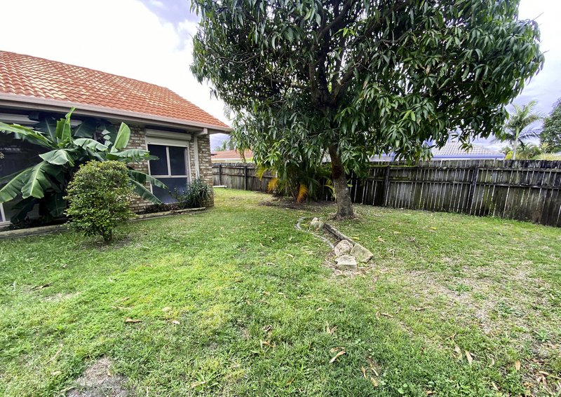 Photo - 3 Hudson Court, Benowa QLD 4217 - Image 10