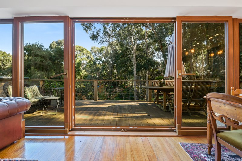 Photo - 3 Huff Street, Glen Waverley VIC 3150 - Image 7